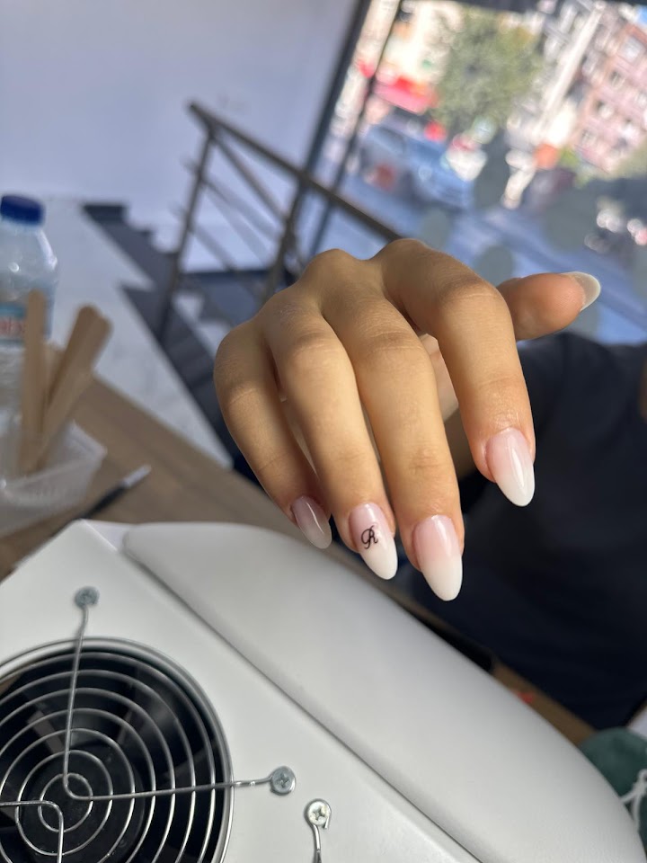 Leyla Çağatay Güzellik Salonu