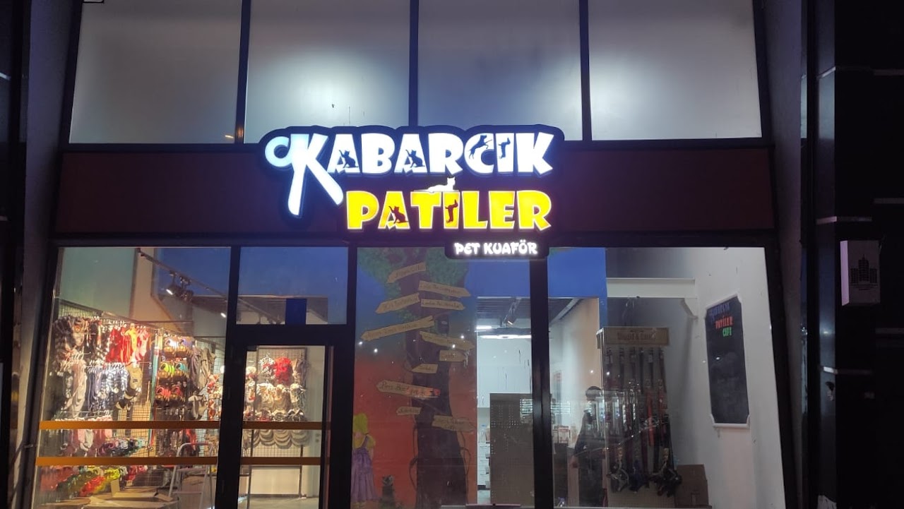 Kabarcık Patiler Pet Kuaförü