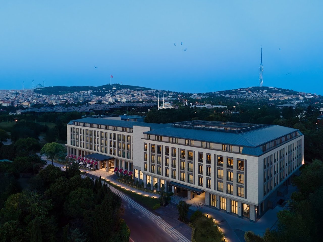 Altunizade Suites Istanbul Curio Collection by Hilton