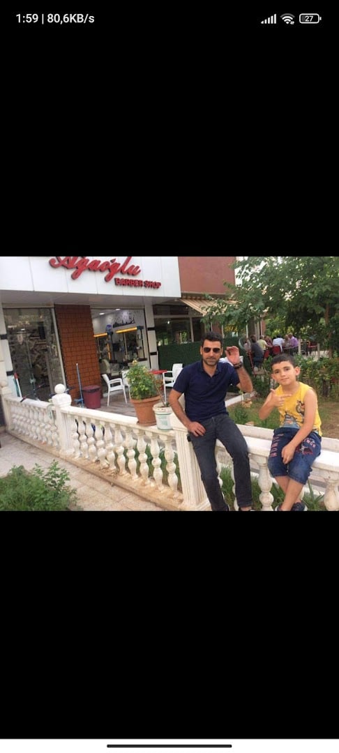 Kuaför veli Ağaoğlu