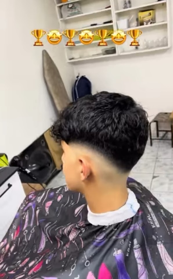 FURKAN ERKEK KUAFÖRÜ