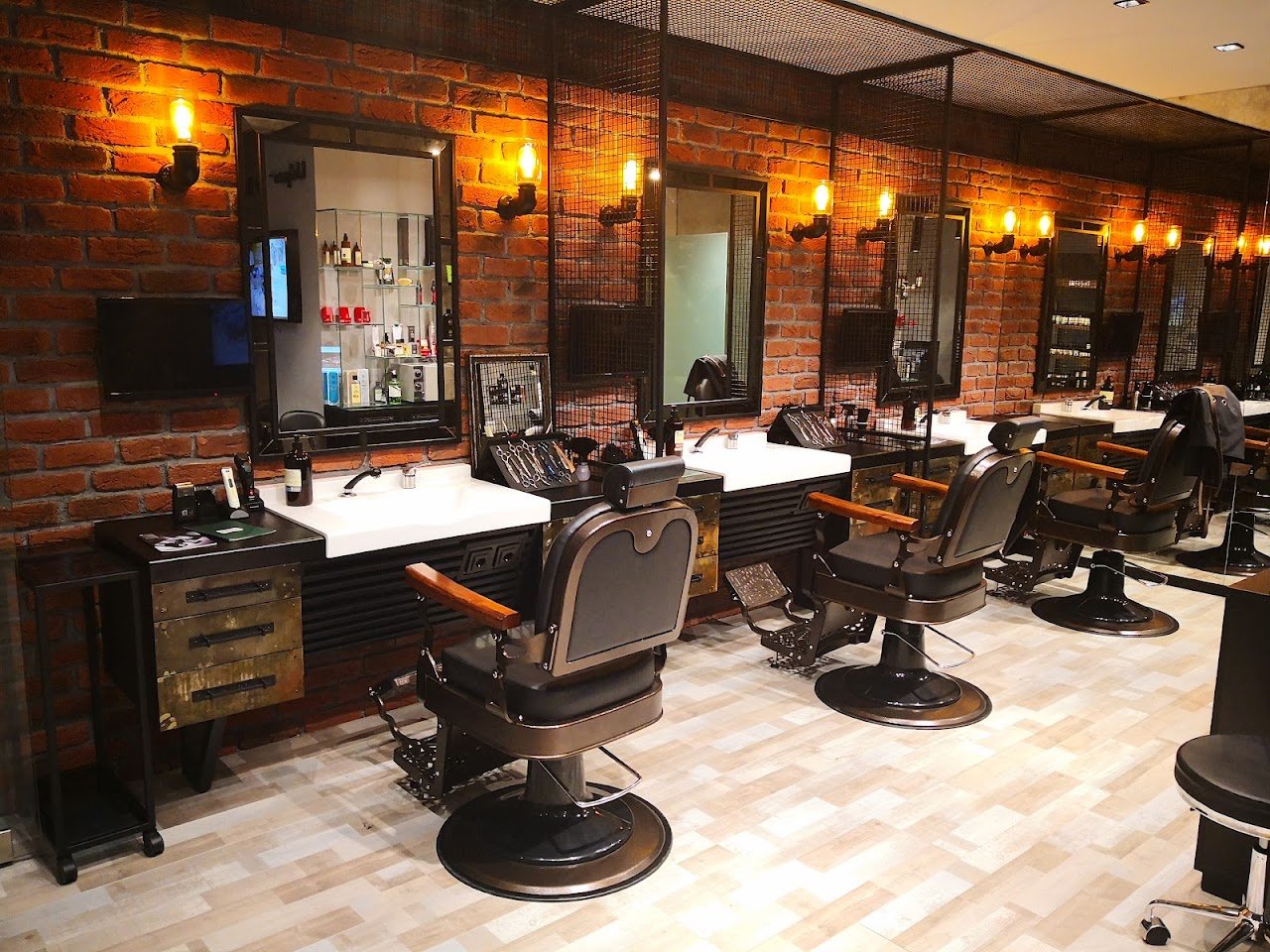 Uğur Ertan Hair Designer