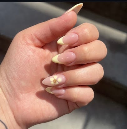 Şeyma Akgül Nail Studio-Sefakoy Protez Tırnak