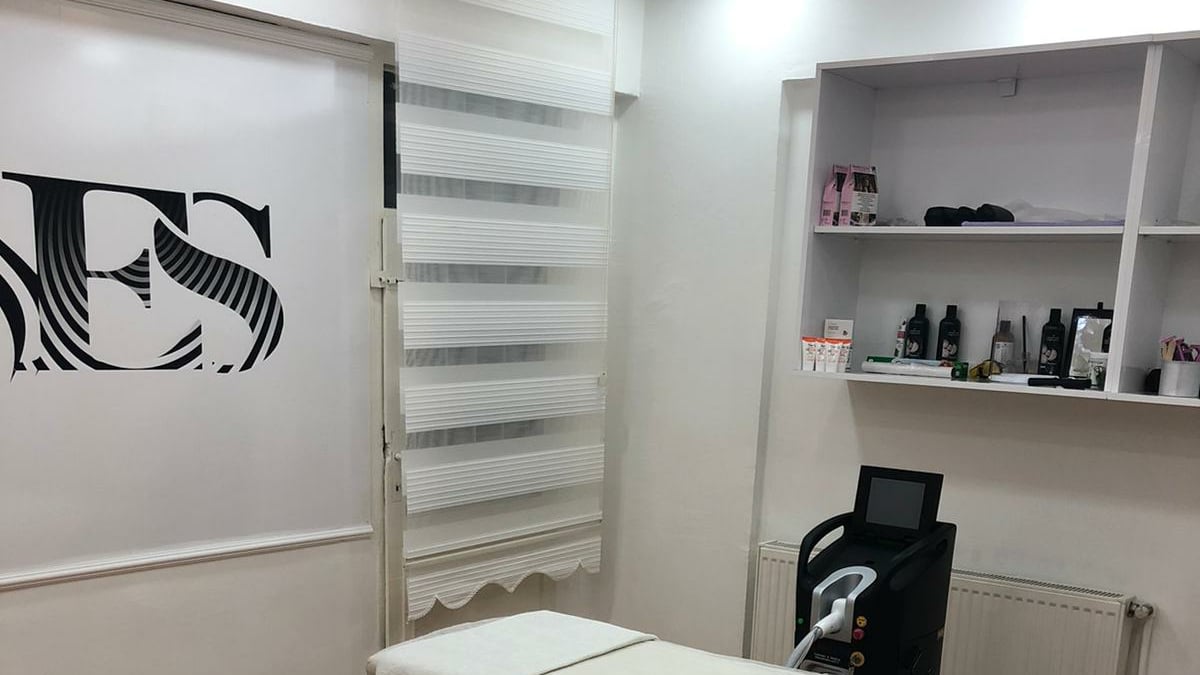 ES - Emine Seyfeli Güzellik Salonu - Kadın Kuaförü
