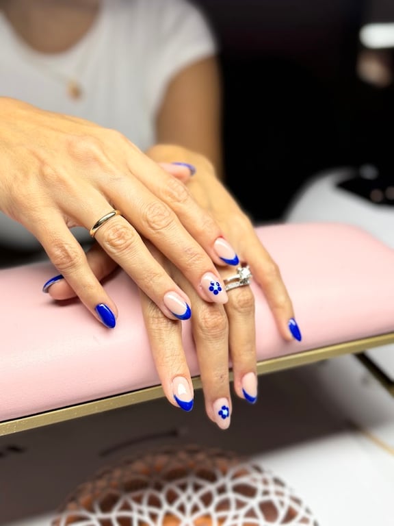 Ojofe by Begüm Nail Studio