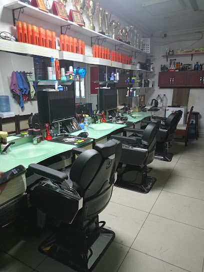 Mustafa Uğraşkan Barber’S Club Erkek Kuaförü Bağcılar İstanbul