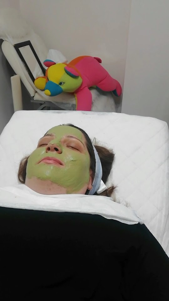Armina Güzellik ve Kuaför Salonu