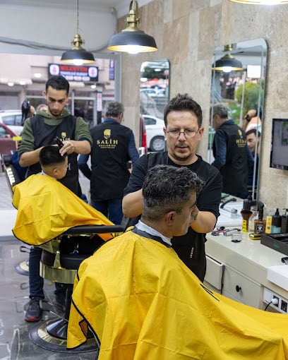 Salih Exclusive Hair Salon - İzmir Erkek Berber