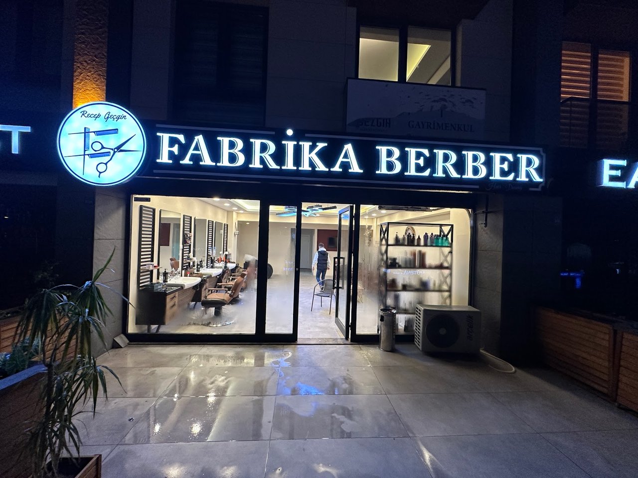fabrika barbers club