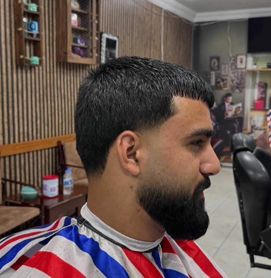 Dads & Lad's barber
