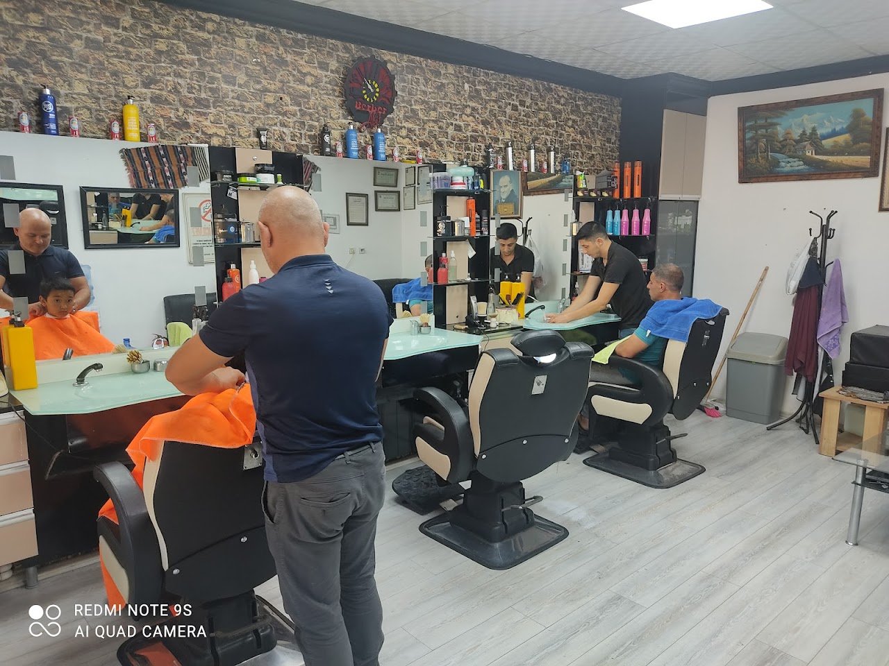 Poyraz erkek kuaför salonu