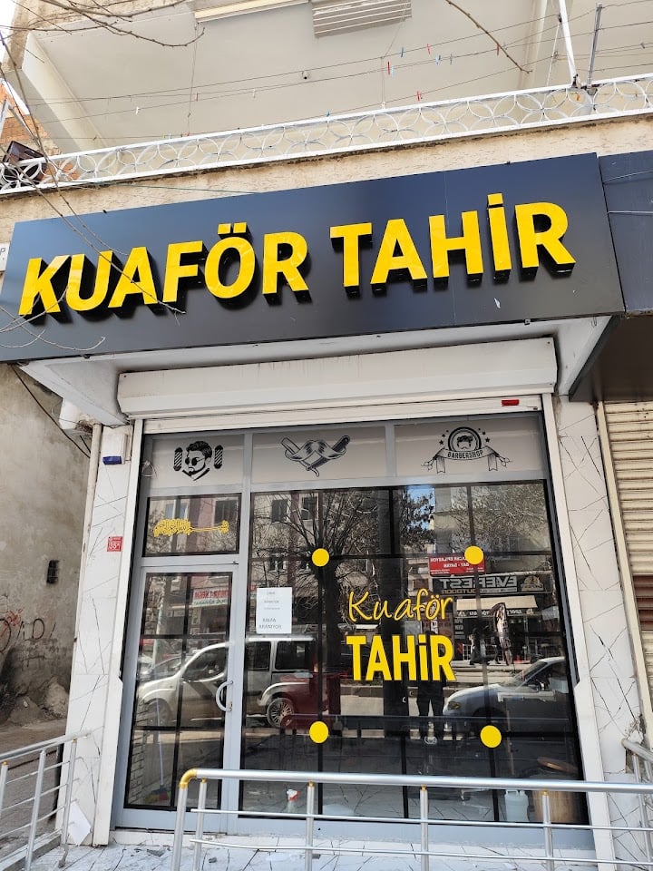 KUAFÖR TAHİR