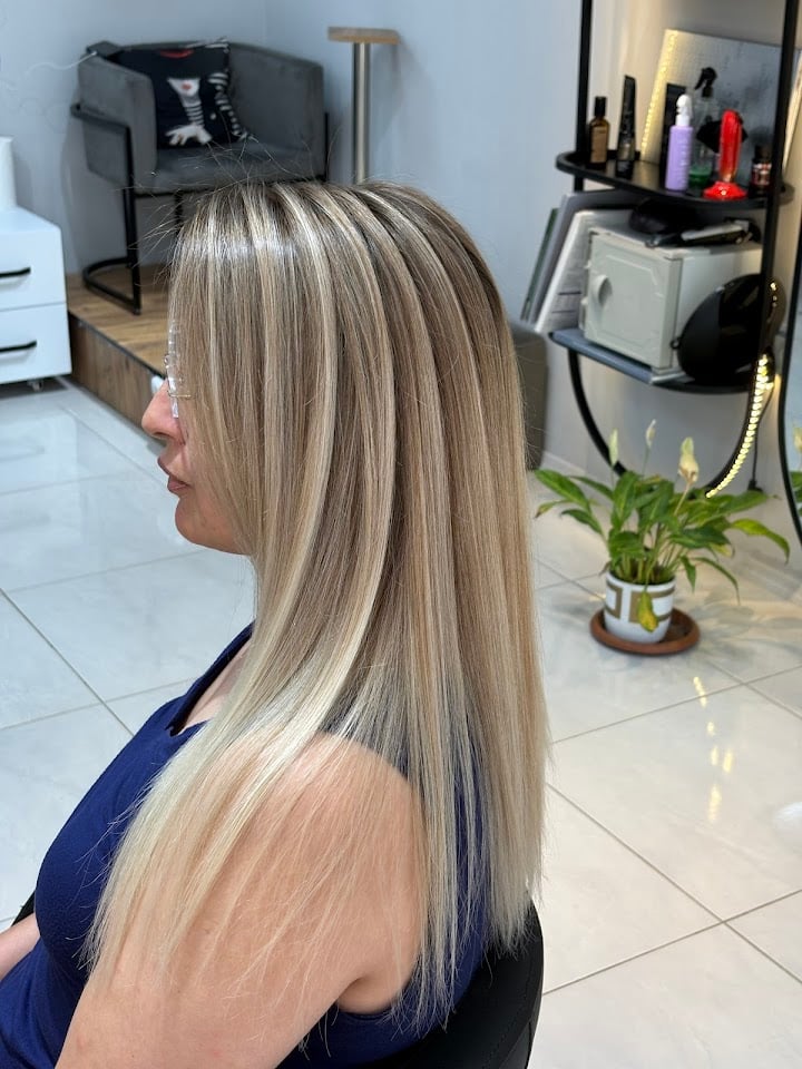 Fatih Tan Hairstylist Kuaför Güzellik Salonu Didim
