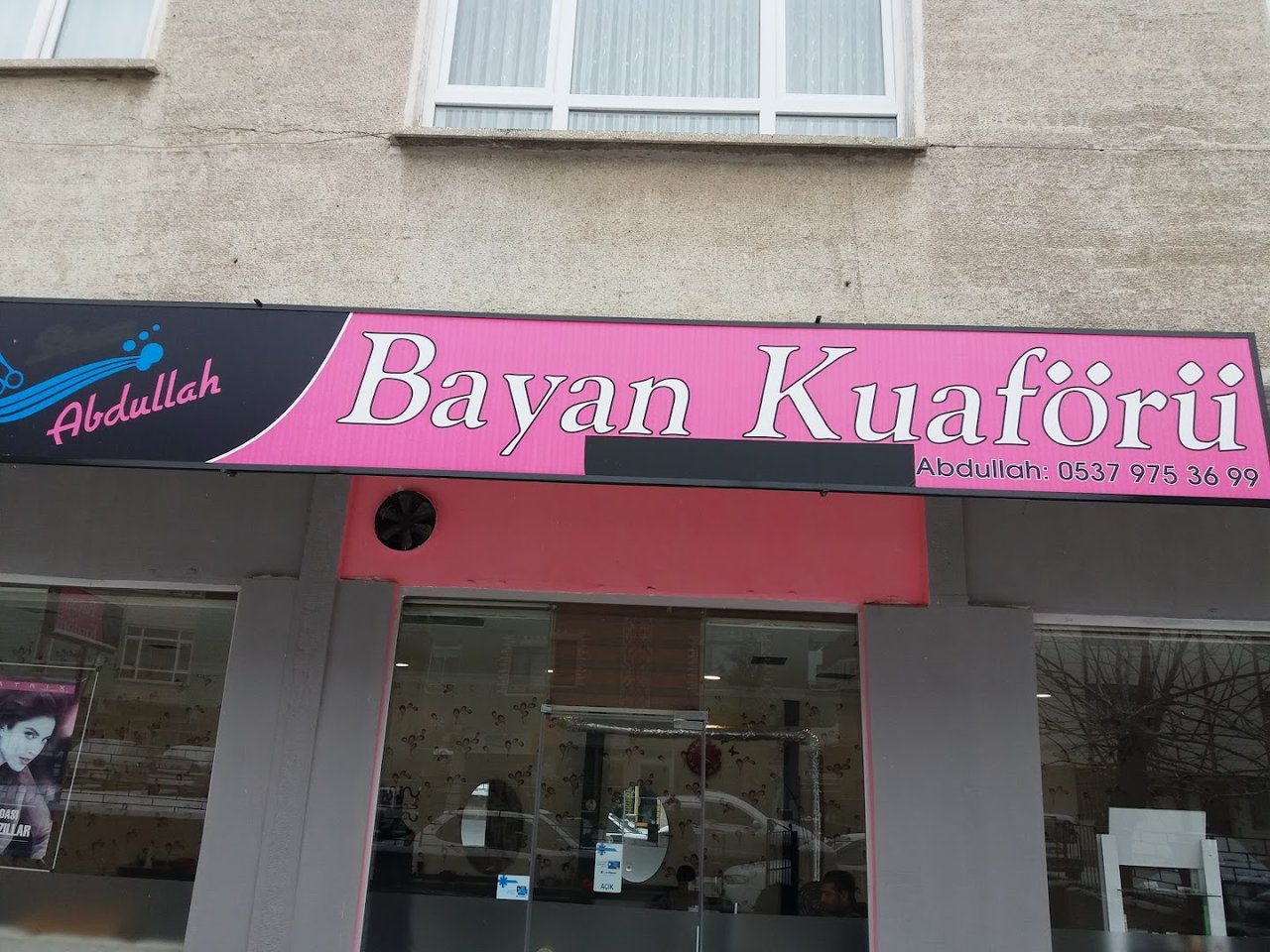 Bayan Kuaförü