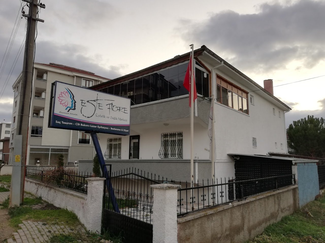 Este Fiore Kişisel Bakım ve Yaşam Merkezi