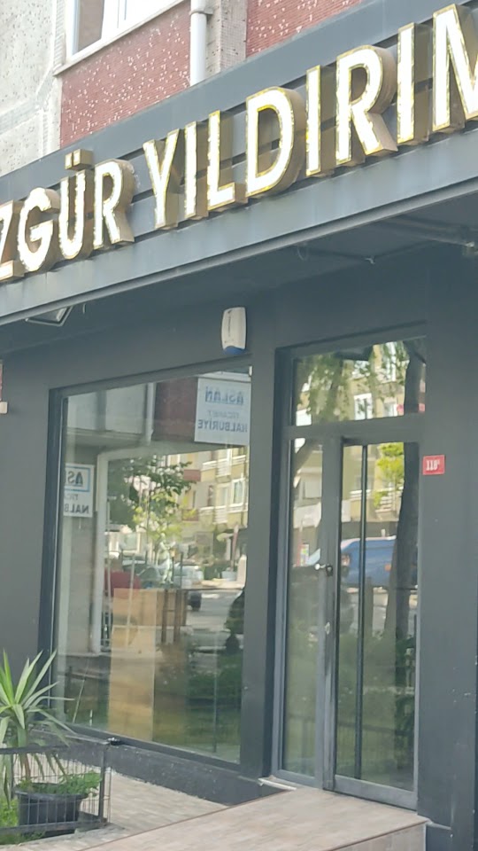Özgür Yıldırım Kuaför