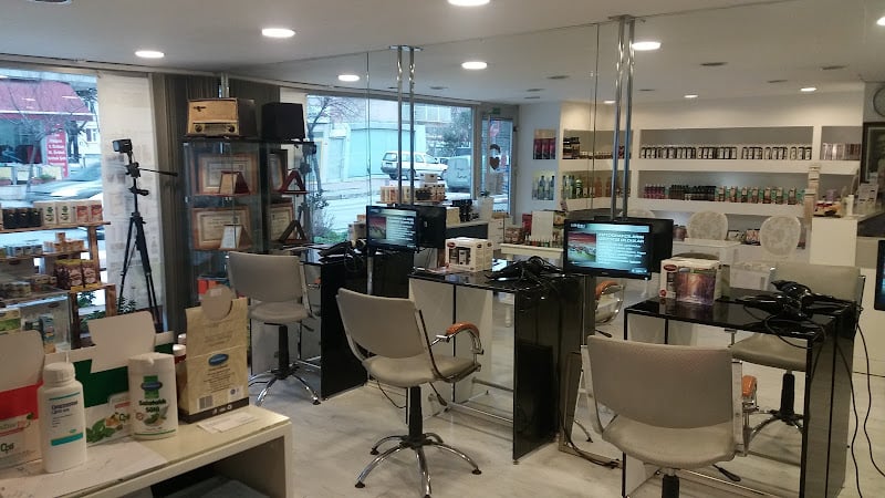 Adelpha Saç Tasarım & Güzellik Salonu