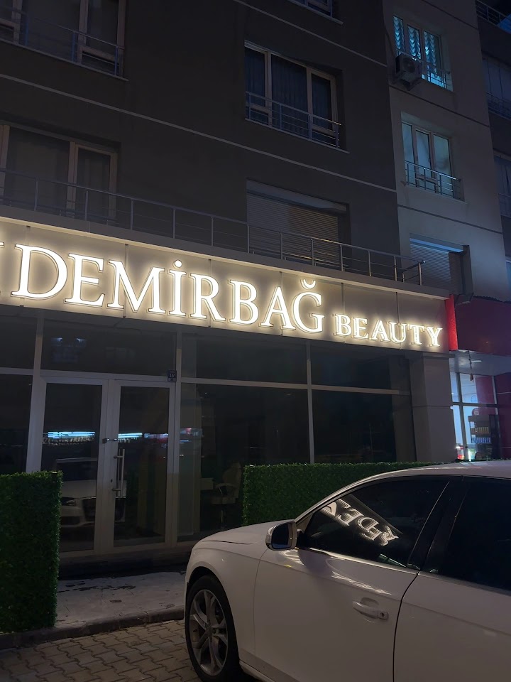 EZGİ DEMİRBAĞ BEAUTY