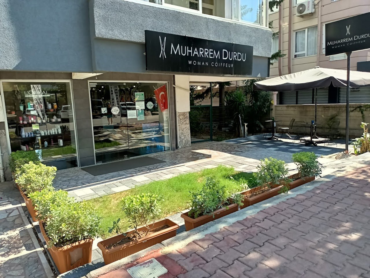 Muharrem Durdu - Woman Coiffeur