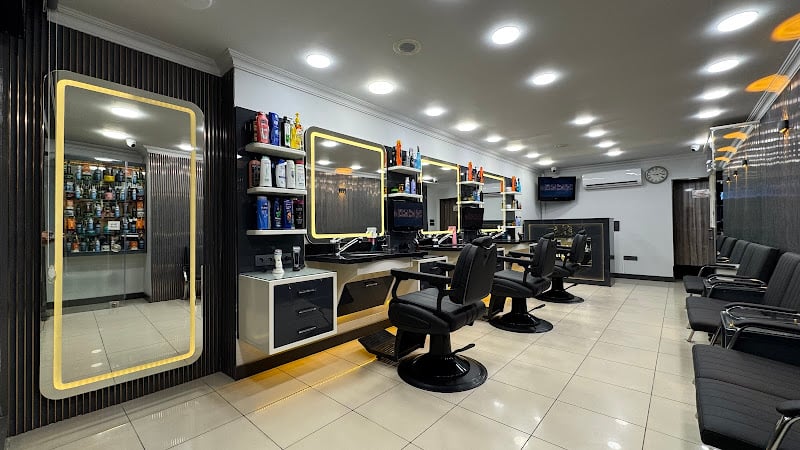 Saloon İde İsmet Demir Erkek Kuaförü I Pendik - İstanbul