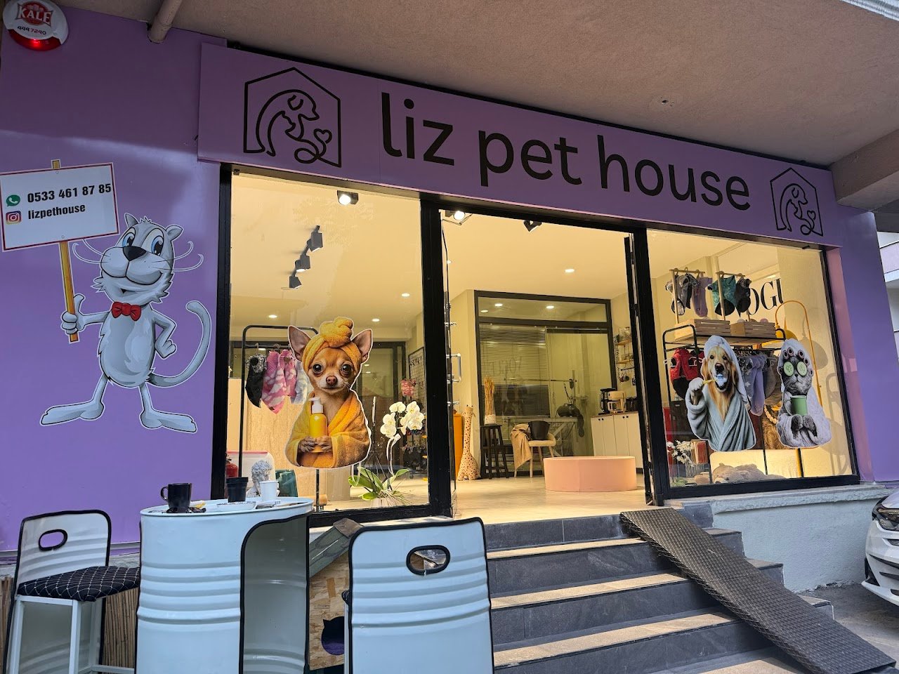 Liz Pet House
