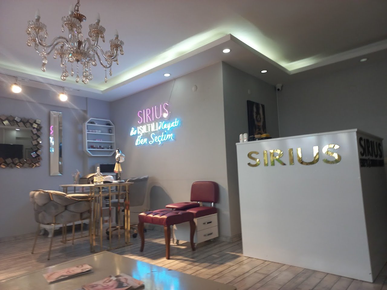 Sirius Beauty And Nail ( İpek Kirpik , Protez Tırnak, Microblading, Cilt Bakımı ,Epilasyon , Zayıflama)