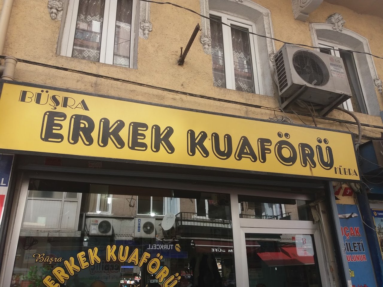 Büşra Erkek Kuaförü Kübra