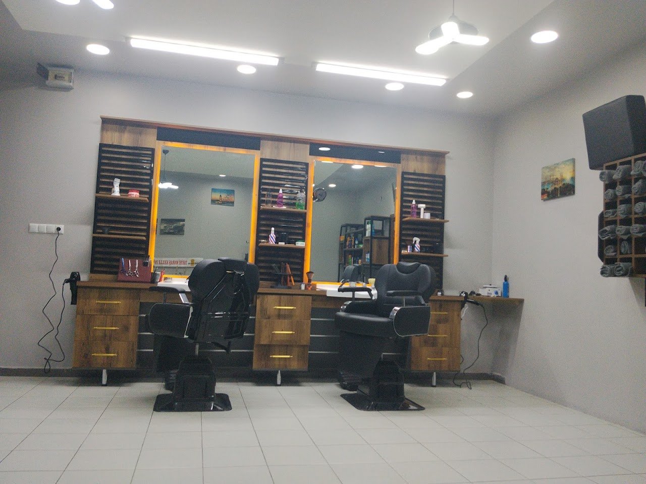 Salon cenk erkek KUFÖRü