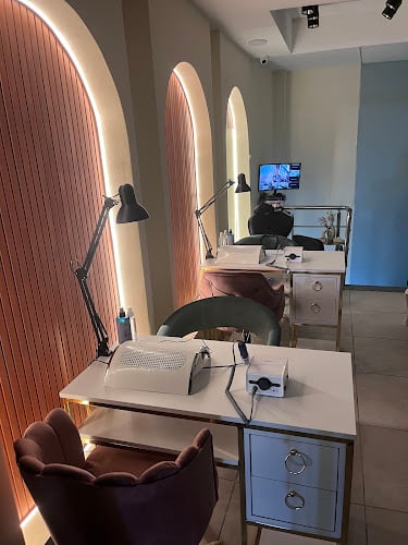 Seflora beauty & Nail Art studio