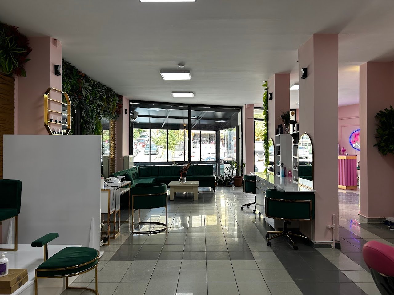Jova Kuaför & Güzellik Salonu