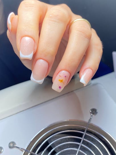 Mami Nail Art