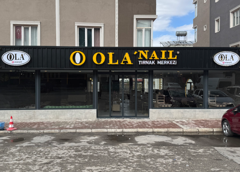 Ola Nail - Üniversite