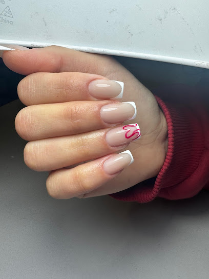 Ece Uzun Nail House