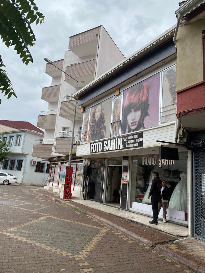 Çağdaş Güzellik Salonu