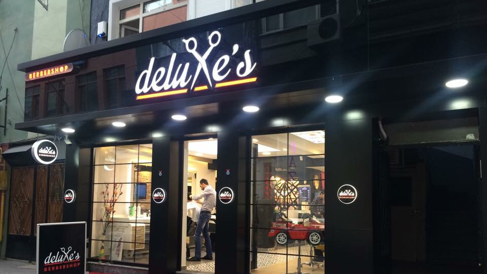 Deluxe's Barber Shop