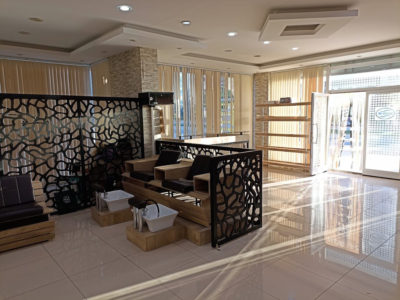 Saloon SONGÜL