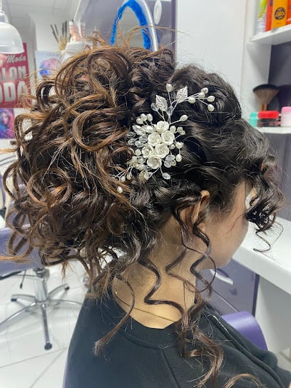 Salon & Moda Bayan Kuaförü