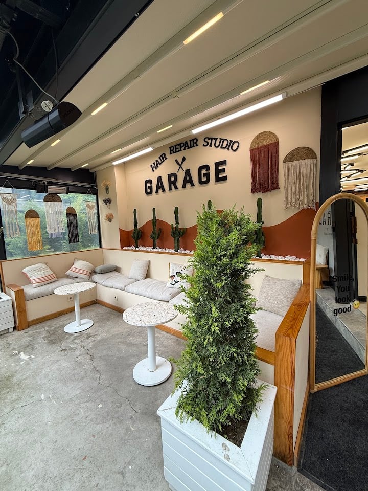 Garage Hair Repair Studio Caddebostan İstanbul Kuaför Salonu