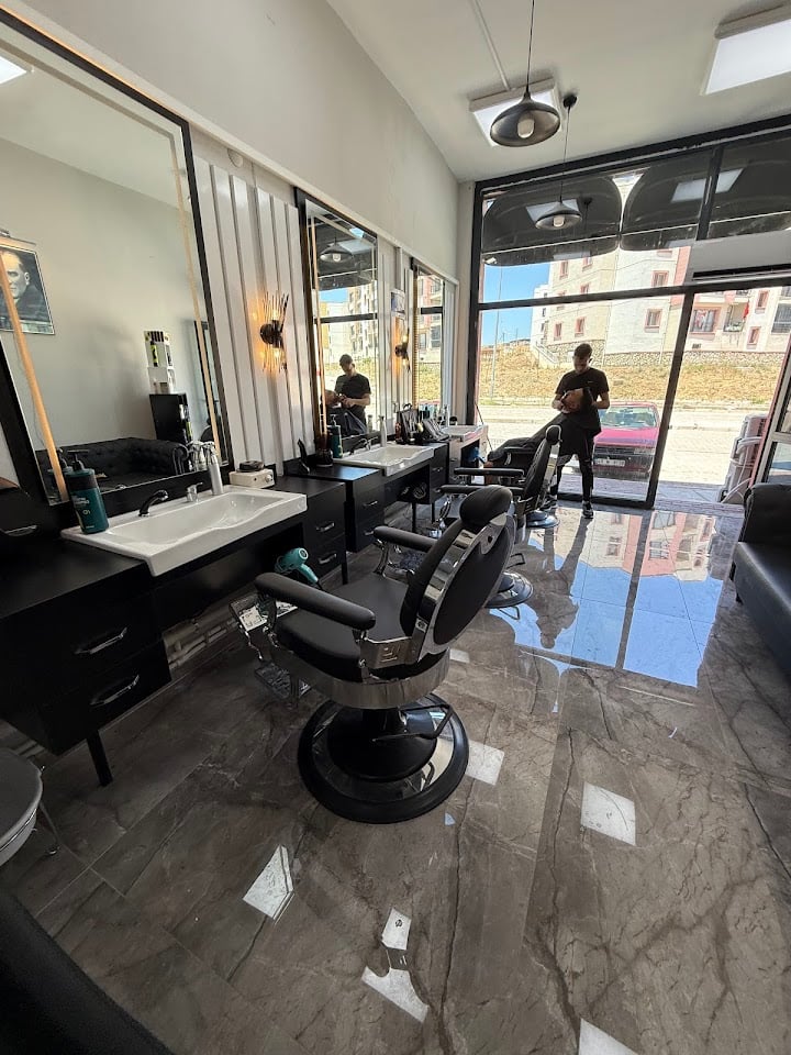 Salon Deluxe Men & Women