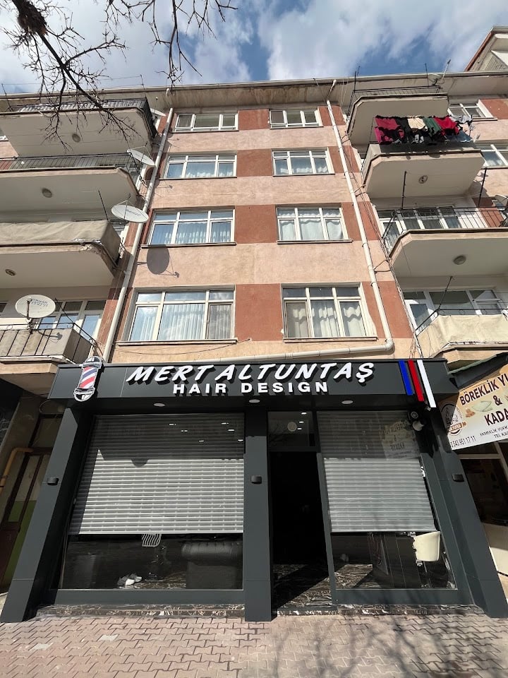 MERT ALTUNTAŞ ERKEK KUAFÖR