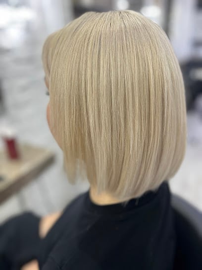 Umut Ekinci Hair Dresser