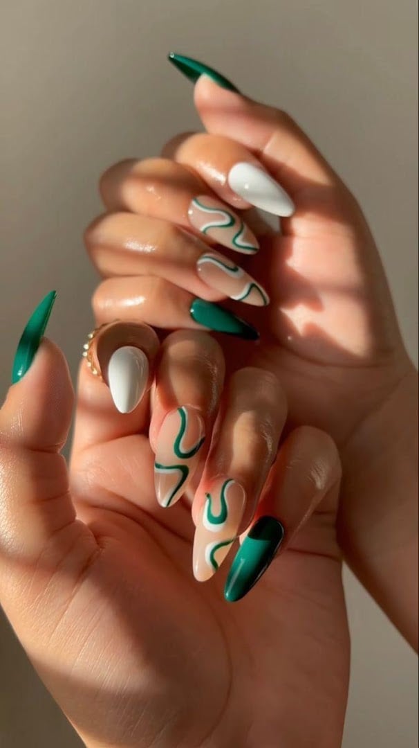 Pendik Sevgi & Seval Beauty | Nail Art & Protez Tırnak Salonu