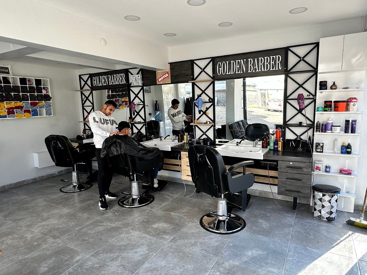 GOLDEN BARBER