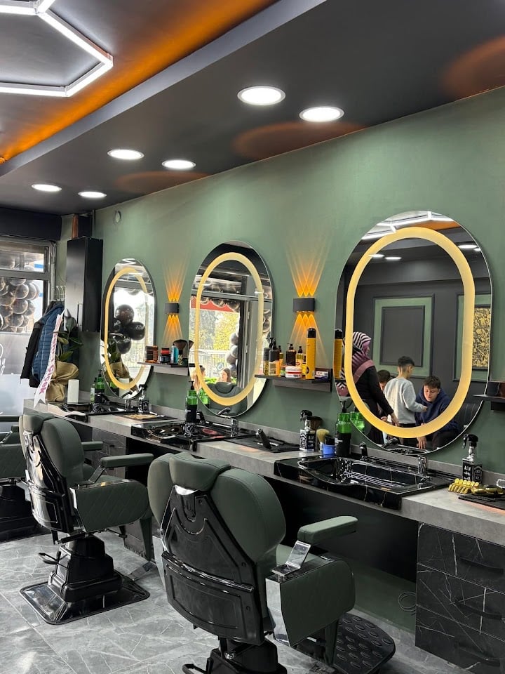By Zeki Günay Hair Studio