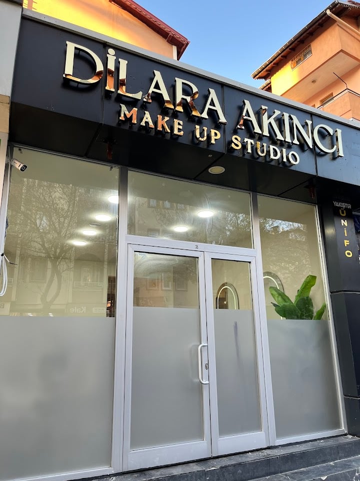 DİLARA AKINCI MAKEUP STUDIO
