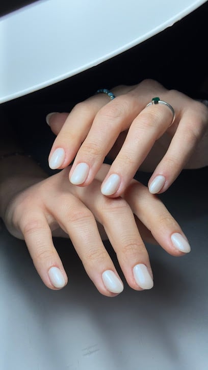 Sunshine nail art