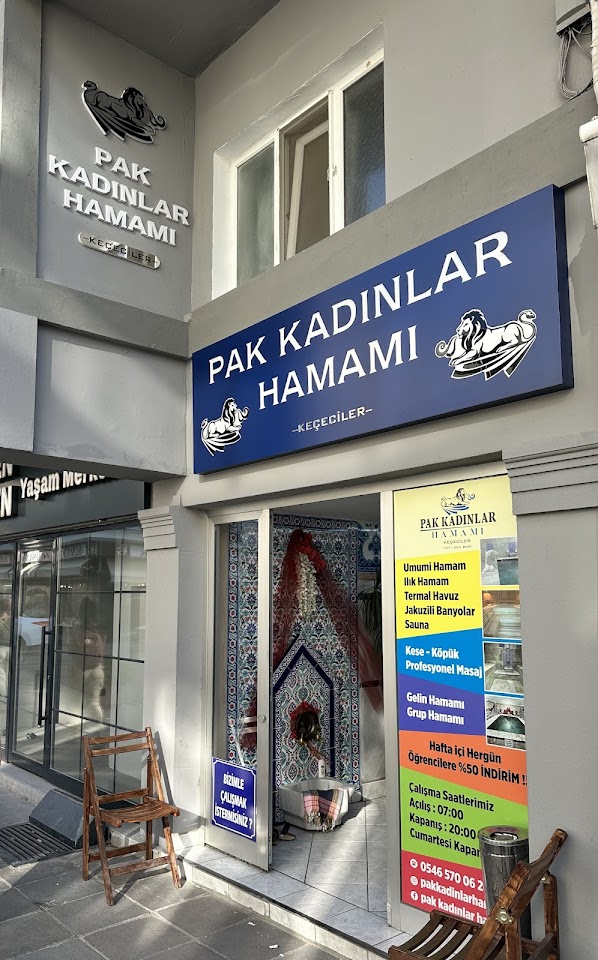 Pak Kadınlar Hamamı