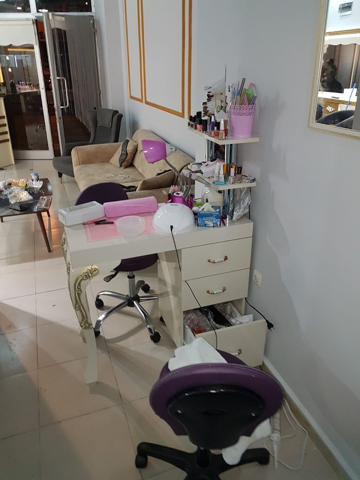 Halide Saç Tasarım Güzellik Salonu