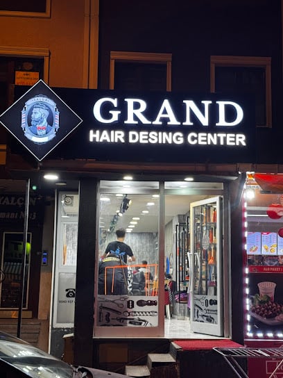 SALON GRAND