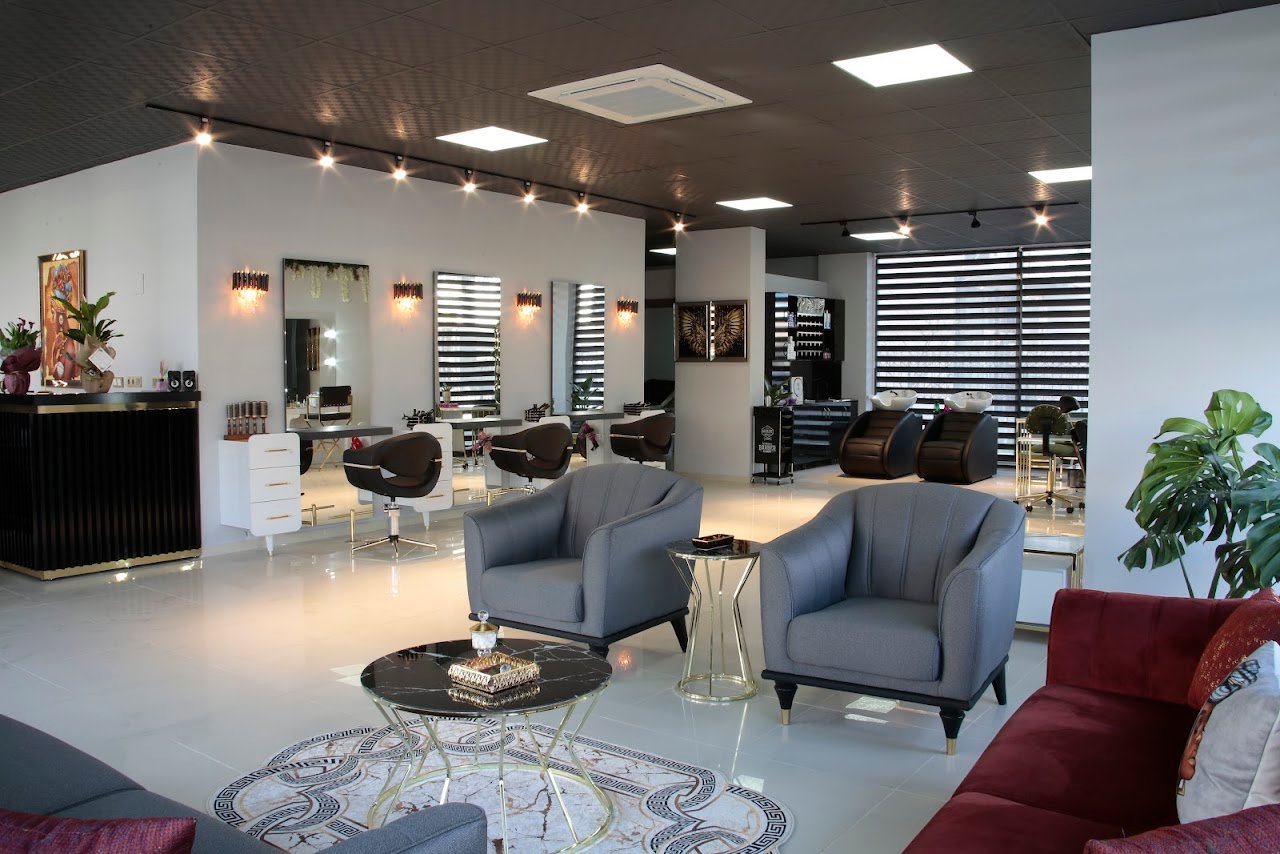 Bayan Kuaförü B&S Hair & Beauty